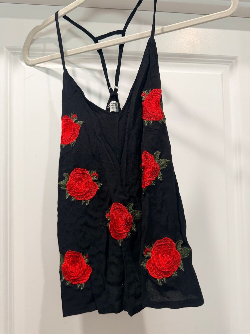 Seek the Label Women's Size Small Black Red Rose Embroidered Tank Top Cami